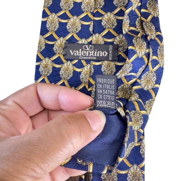 Vintage Valentino Men's Cravatte Blue Gold Chain/Geometric Print 100% Silk 60" - Picture 6 of 6